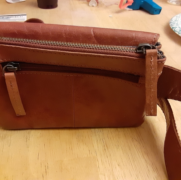 Spikes and sparrow single strap bag - Picture 3 of 3